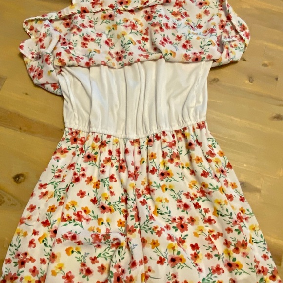 Jack by BB Dakota, Flower Romper. Size, L. - Picture 6 of 7